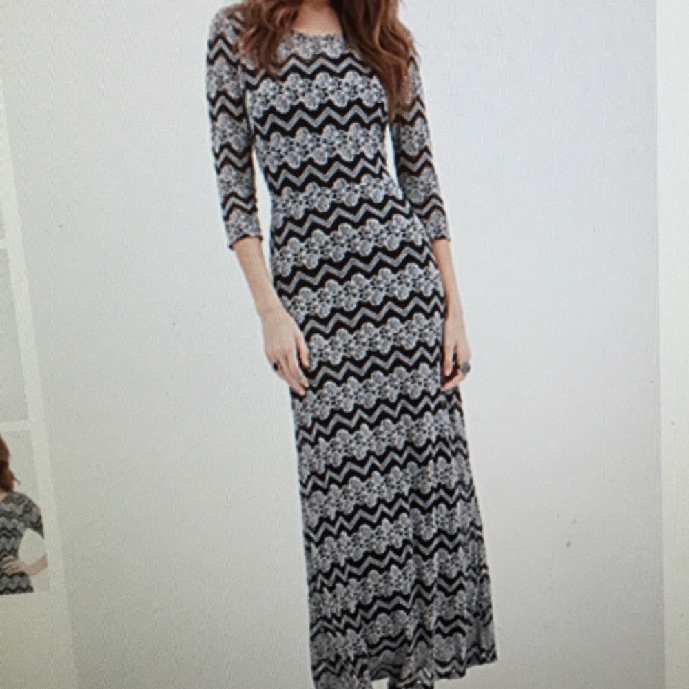 Forever 21 Black and White Lace Dress